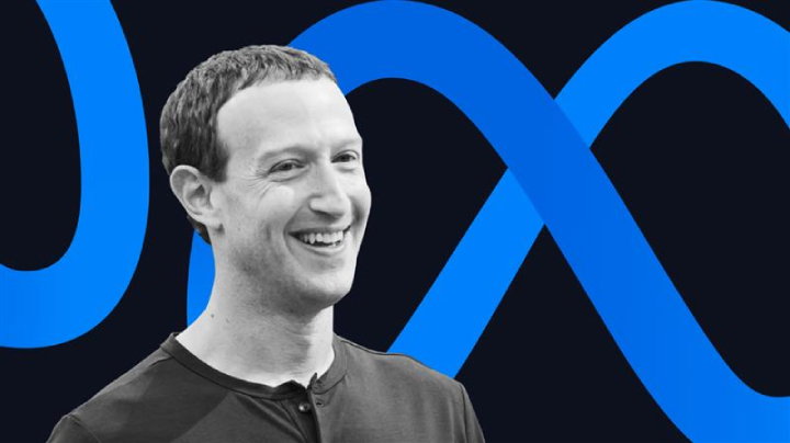 TechDogs-"An Image Showing Mark Zuckerberg With The Meta Logo In The Background"